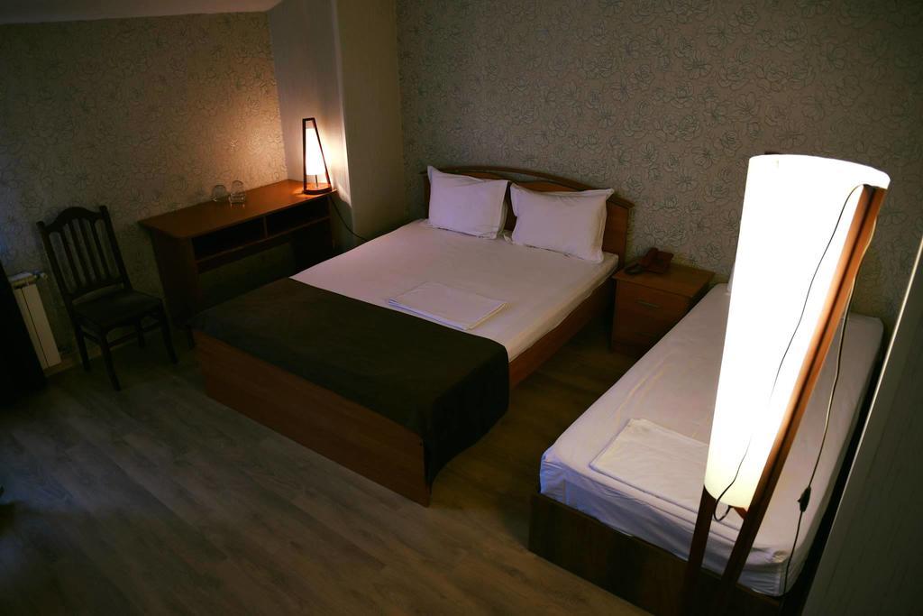 Argo Palace Tbilisi Værelse billede